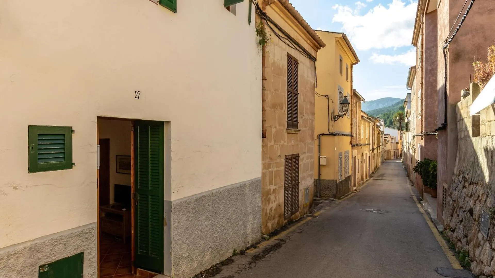 Amazing Villa In Pollensa With Patio Apartment Pollença